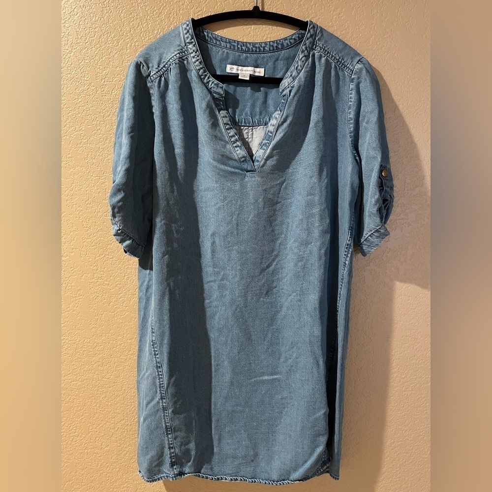 Southern Tide Light Blue Denim Top